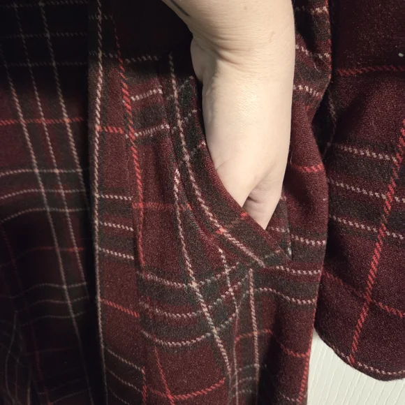 NWOT Torrid Burgundy Plaid Softest Tie Front Coat- Size 2x - Picture 7 of 13
